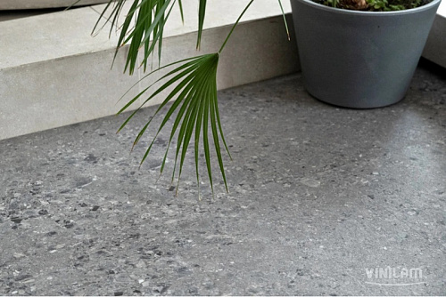 картинка Виниловый ламинат VINILAM Ceramo Stone 6 мм 71613 Терраццо магазин  Carpet-Center.ru являющийся официальным дистрибьютором в России