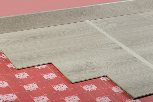 картинка Ламинат Kronopol Platinium Milo D3034 Ferrara Oak магазин  Carpet-Center.ru являющийся официальным дистрибьютором в России