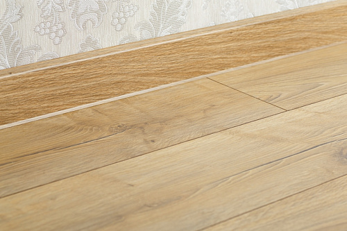 картинка Ламинат Kronopol Aurum Sound 3884 Opera Oak магазин  Carpet-Center.ru являющийся официальным дистрибьютором в России