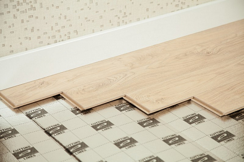 картинка Ламинат Kronopol Platinium Cuprum 3325 Verona Oak магазин  Carpet-Center.ru являющийся официальным дистрибьютором в России