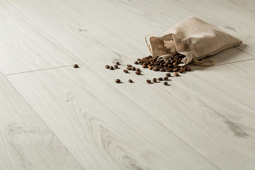  Ламинат Kronopol Aurum Gusto 3482 Malibu Platan от магазина  Carpet-Center.ru