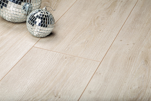 картинка Ламинат влагостойкий Kronopol Aurum Eco Symfonia Дуб Largo D4526 магазин  Carpet-Center.ru являющийся официальным дистрибьютором в России
