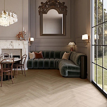 LVT Invictus Maximus Dryback Herringbone Divine Oak Cookie от магазина  Carpet-Center.ru