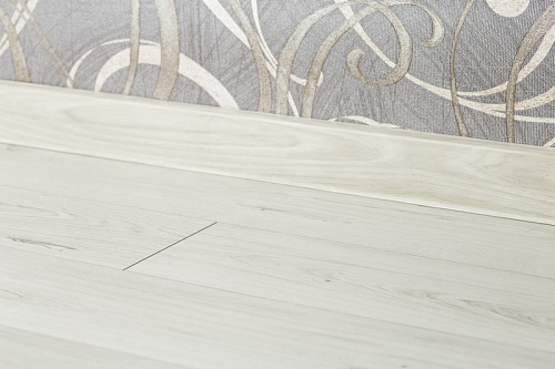 картинка Ламинат Kronopol Aurum Gusto 3482 Malibu Platan магазин  Carpet-Center.ru являющийся официальным дистрибьютором в России